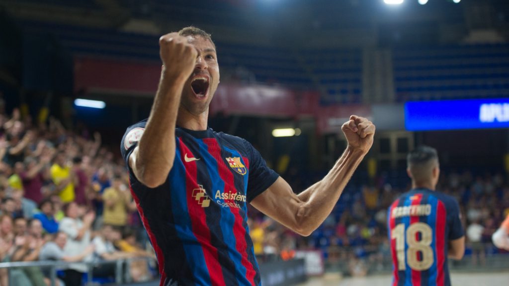 Pivô da seleção brasileira de Futsal e camisa 10 do Barcelona Pito é