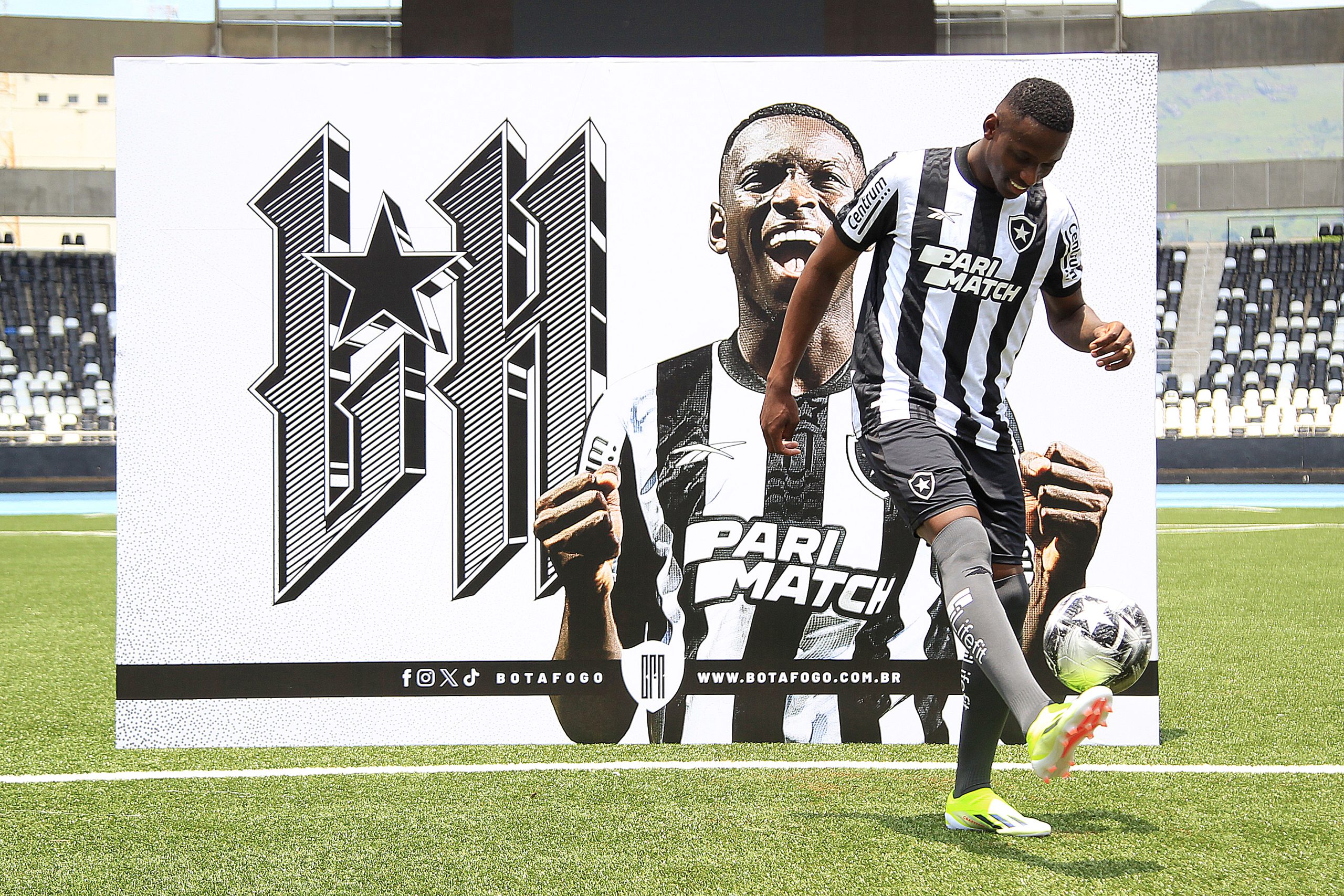 Luiz Henrique Do Botafogo Projeta Estreia Contra Flamengo