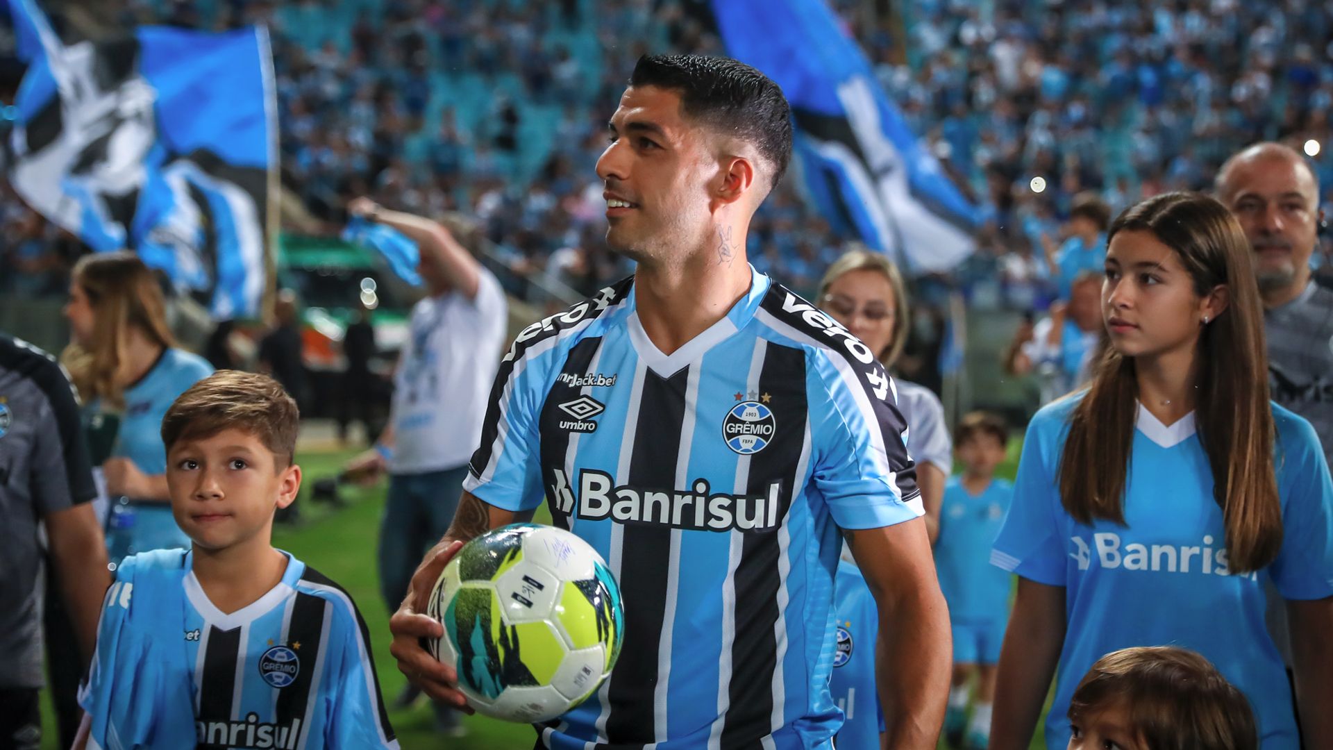 Suárez apresentado no Grêmio