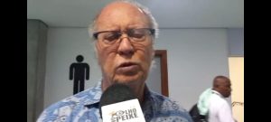 O Coordenador de Futebol, Paulo Roberto Falcão, garantiu que Hellmann não será demitido neste momento.