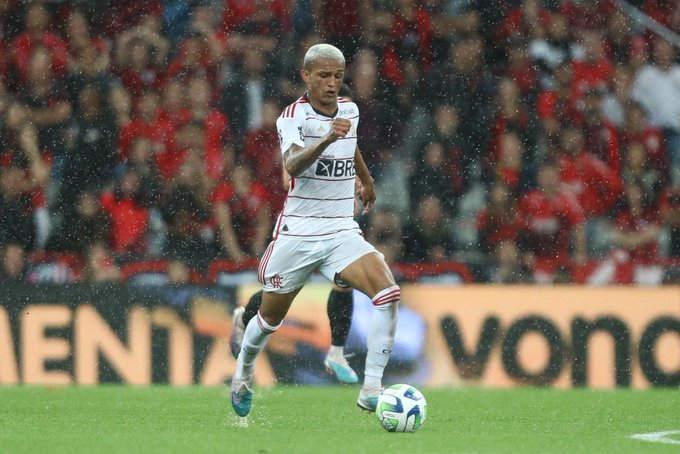 Flamengo recebe novo aceno da Europa pela contratação de Wesley